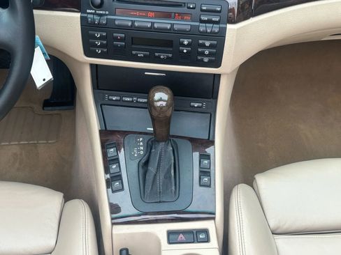 Used 2005 BMW 330Ci Convertible image 30