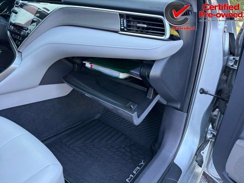 Used 2018 Toyota Camry SE w/ Audio Package FWD image 32