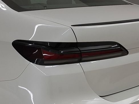 New 2026 BMW 740i w/ Premium Package image 11