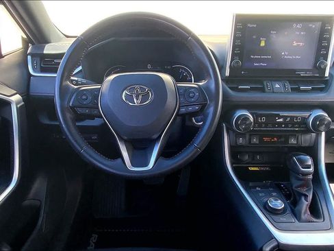 Used 2022 Toyota RAV4 XSE AWD/4WD image 14