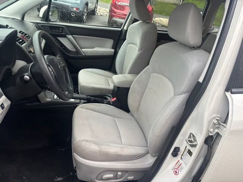 Used 2015 Subaru Forester 2.5i Premium w/ Popular Package #2 AWD/4WD image 10