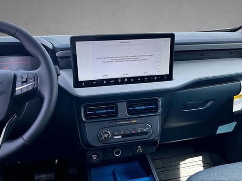 New 2026 Ford Maverick XLT FWD image 7