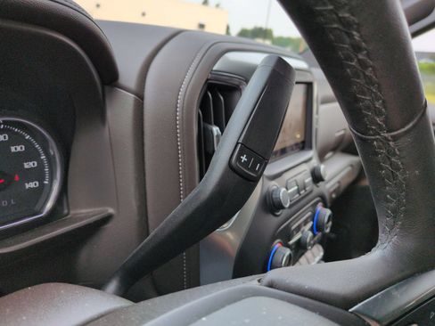 Certified 2021 Chevrolet Silverado 1500 LTZ w/ LTZ Convenience Package II AWD/4WD image 16