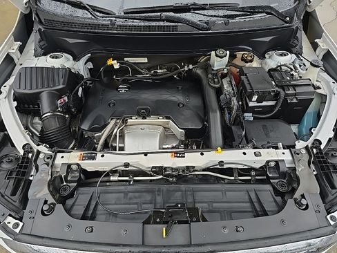 Used 2018 GMC Terrain Denali w/ Advanced Safety Package image 35