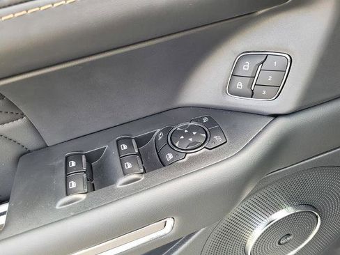 New 2024 Ford Expedition Platinum image 14