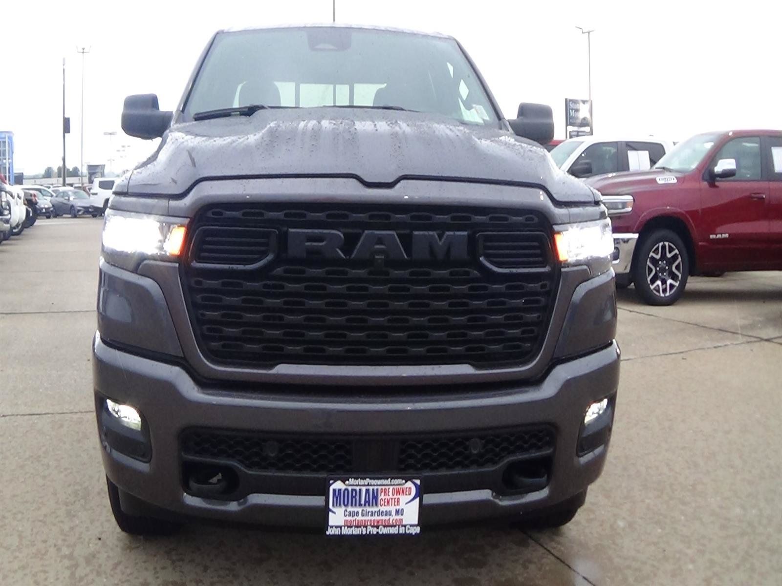 Used 2025 RAM 1500 Tradesman AWD/4WD image 3