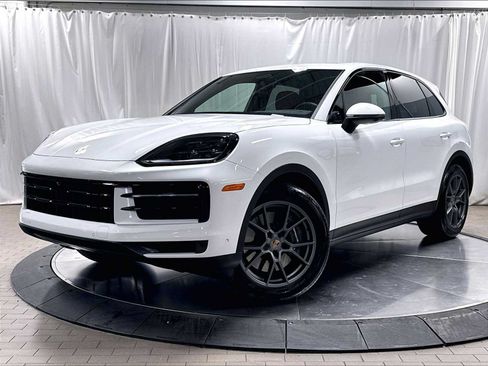Used 2026 Porsche Cayenne AWD/4WD image 1