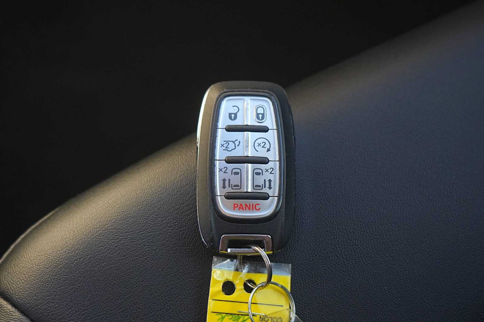 Used 2024 Chrysler Pacifica Touring-L FWD image 28