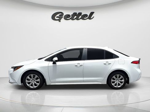 Used 2025 Toyota Corolla LE FWD image 8