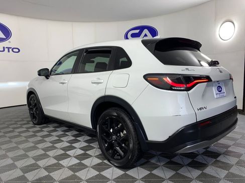 Used 2023 Honda HR-V Sport image 5