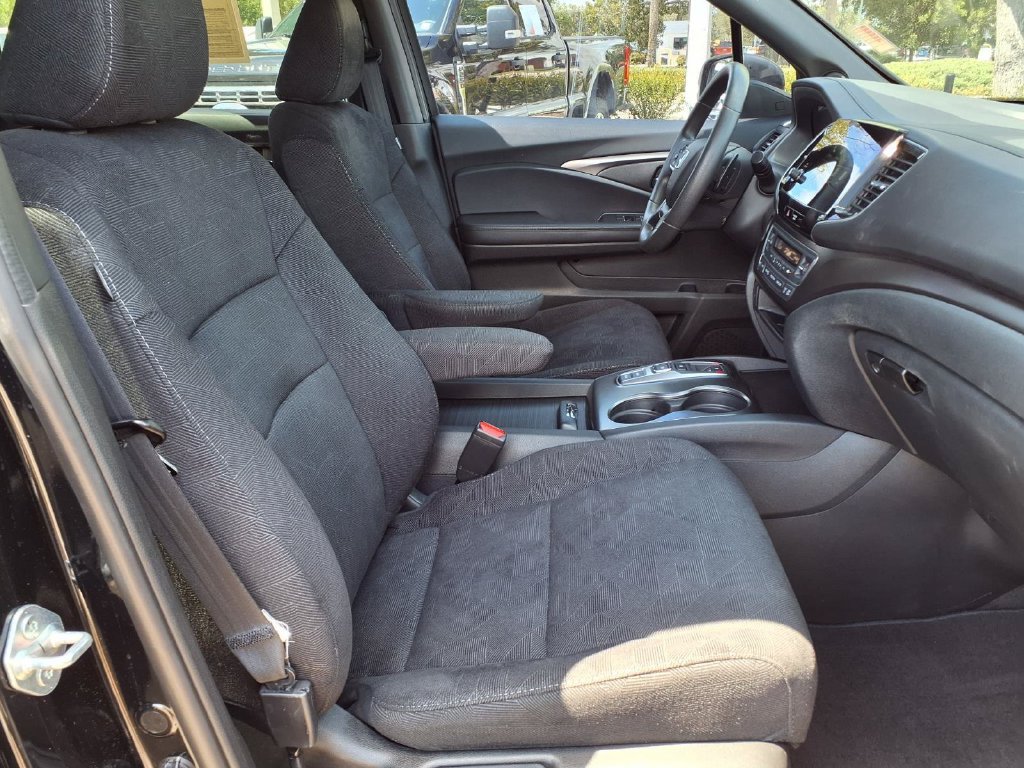 Used 2022 Honda Pilot Sport image 13
