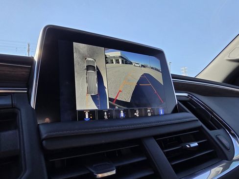 Used 2022 Chevrolet Tahoe High Country image 18