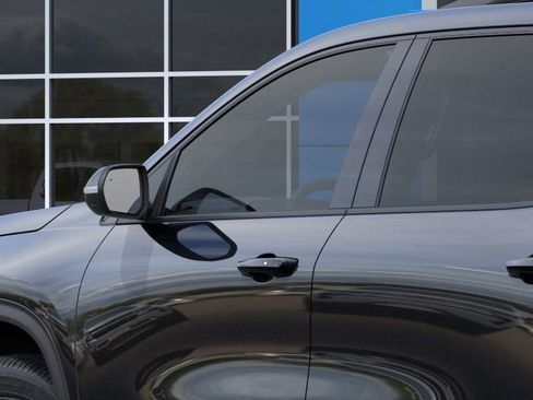 New 2026 Chevrolet Traverse LT w/ Enhanced Driving Package image 13