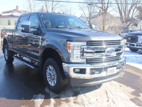 Used 2017 Ford F250 Lariat w/ Lariat Ultimate Package image 8