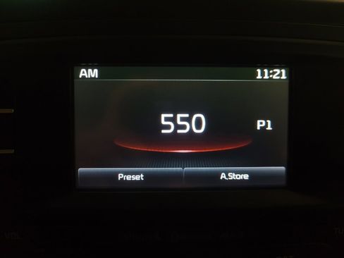 Used 2016 Kia Soul + FWD image 25