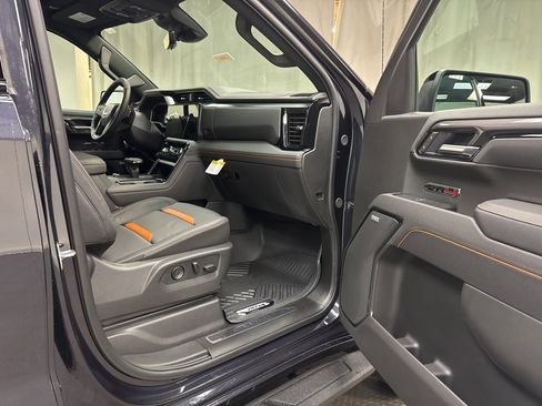 New 2026 GMC Sierra 1500 AT4 w/ AT4 Premium Package image 16