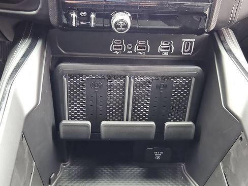 New 2026 RAM 2500 Limited AWD/4WD image 26