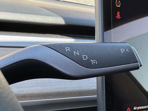 Used 2023 Tesla Model 3 Standard Range RWD image 32