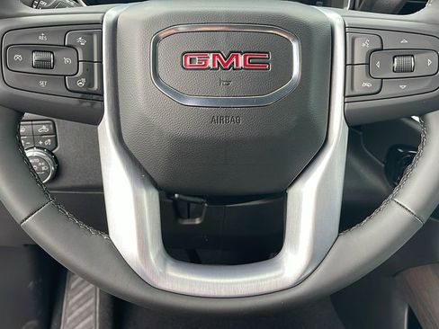 New 2026 GMC Sierra 2500 SLT w/ SLT Convenience Package AWD/4WD image 22
