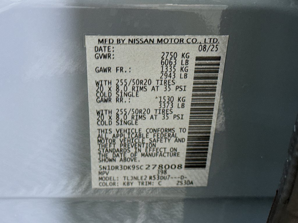 Certified 2025 Nissan Pathfinder Platinum AWD/4WD image 40