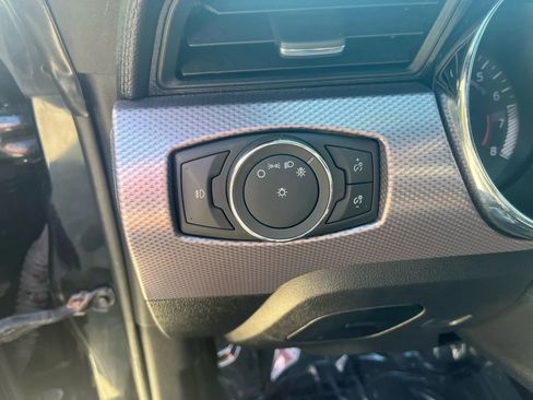 Used 2017 Ford Mustang Coupe image 15