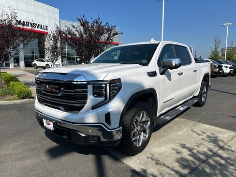 Used 2025 GMC Sierra 1500 SLT w/ SLT Premium Package AWD/4WD image 1