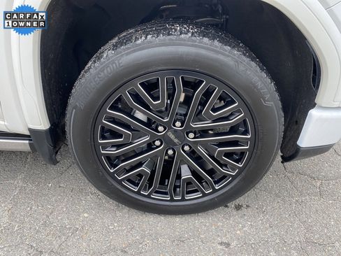 Used 2022 GMC Sierra 1500 Denali Ultimate image 9