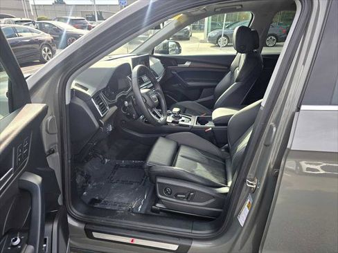 Certified 2025 Audi Q5 2.0T Premium Plus w/ Premium Plus Package AWD/4WD image 22
