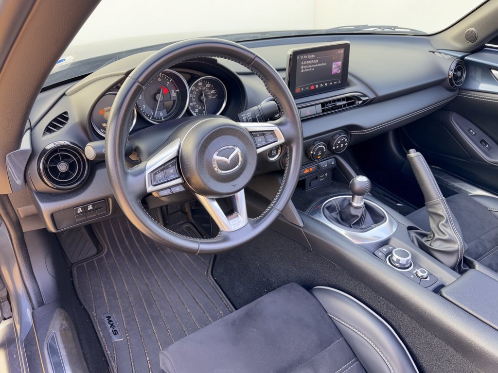 Used 2021 MAZDA MX-5 Miata RF Club w/ Brembo/BBS Recaro Package RWD image 4