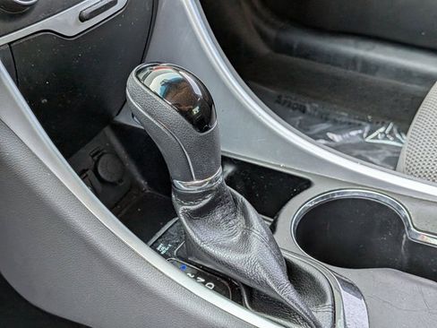 Used 2014 Hyundai Sonata GLS image 12