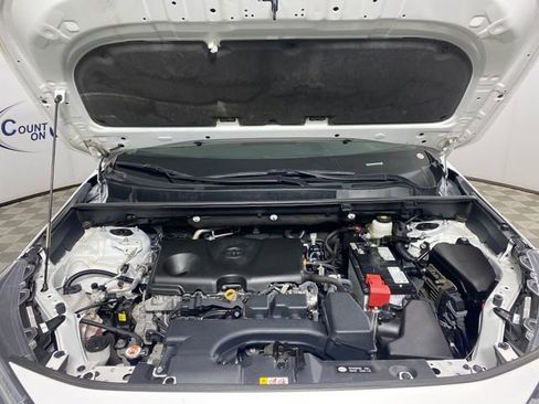 Used 2024 Toyota RAV4 XLE FWD image 22
