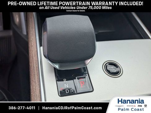 Used 2025 Land Rover Range Rover Long Wheelbase Autobiography AWD/4WD image 21
