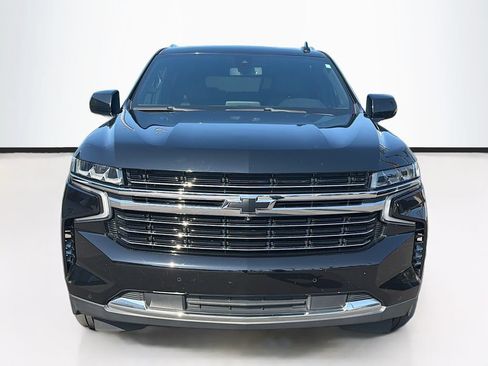 Used 2021 Chevrolet Suburban LT w/ LT Signature Package RWD image 8