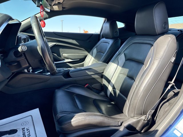 Used 2022 Chevrolet Camaro LT RWD image 11