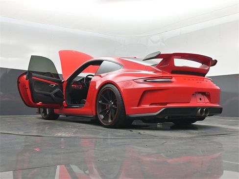 Used 2018 Porsche 911 GT3 image 51