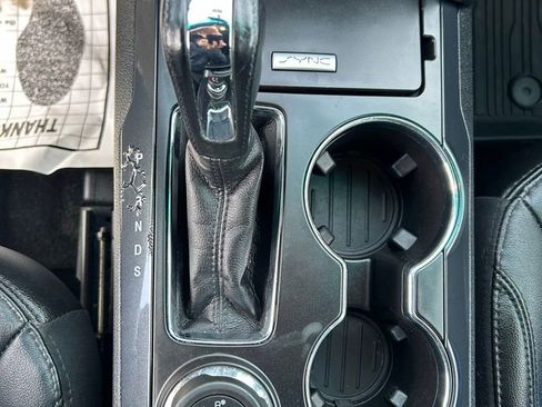 Certified 2017 Ford Explorer XLT w/ Equipment Group 202A image 31