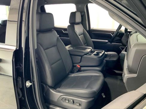Used 2025 GMC Sierra 1500 SLT image 16