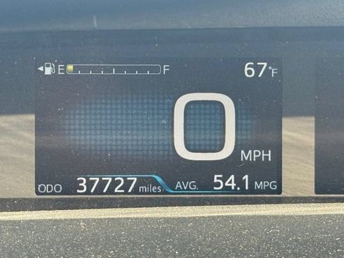 Used 2018 Toyota Prius Four FWD image 6
