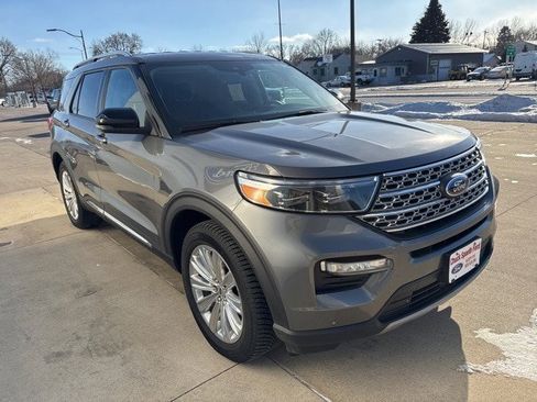 Certified 2021 Ford Explorer Limited w/ Equipment Group 301A image 3