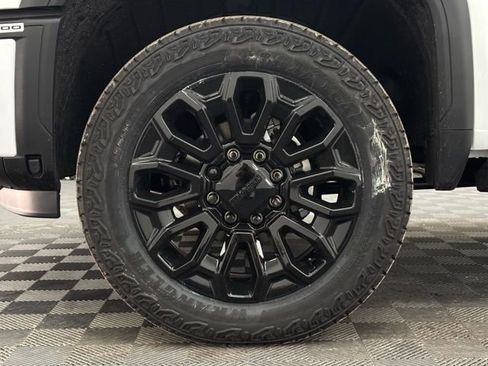 New 2026 GMC Sierra 2500 Denali Ultimate image 17