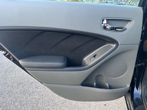 Used 2017 Kia Forte EX image 32