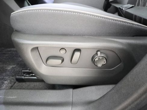 Used 2024 Buick Envision Avenir image 10