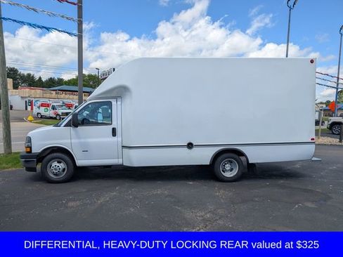 Used 2023 Chevrolet Express 3500 w/ Power Convenience Package RWD image 5