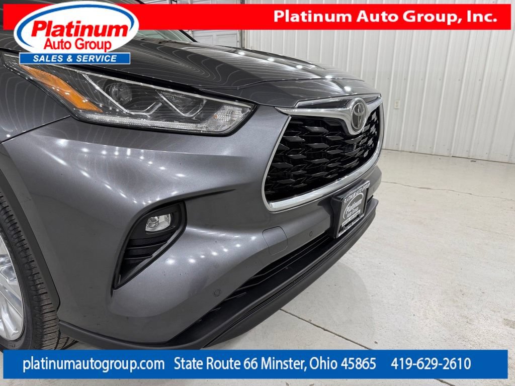 Used 2020 Toyota Highlander Limited FWD image 52