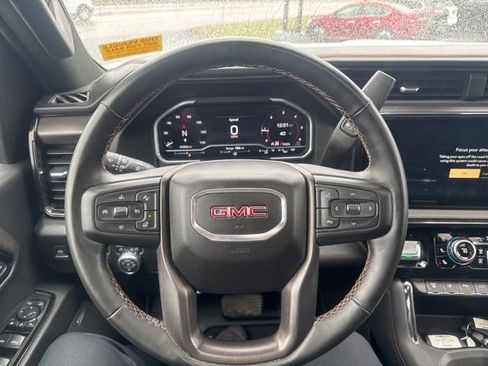 Used 2024 GMC Sierra 2500 AT4 w/ AT4 Premium Plus Package image 28