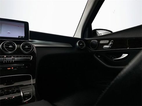 Used 2016 Mercedes-Benz GLC 300 4MATIC w/ Multimedia Package image 24