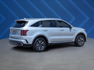 Used 2022 Kia Sorento S FWD video 3