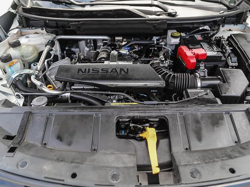 Used 2024 Nissan Rogue S FWD image 26