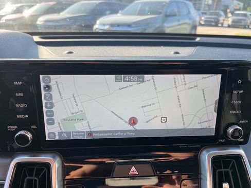 Used 2021 Kia Sorento SX image 23