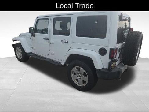 Used 2012 Jeep Wrangler Unlimited Sahara w/ Connectivity Group AWD/4WD image 6